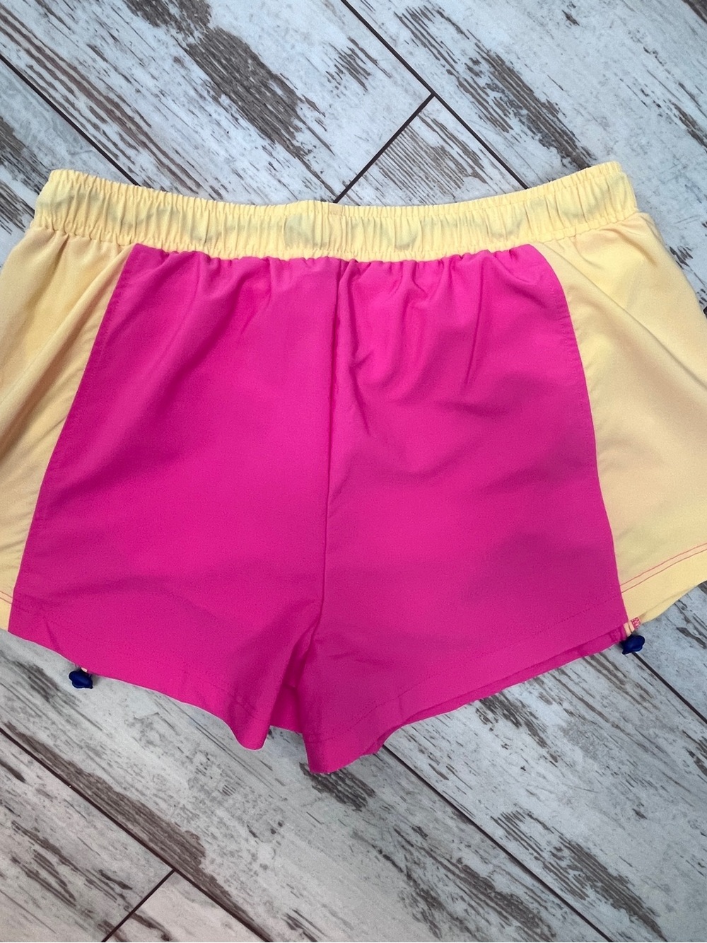 Blooming Jelly NWT Colorful Hot Pink Yellow High Waisted Running Shorts Large - Picture 8 of 14